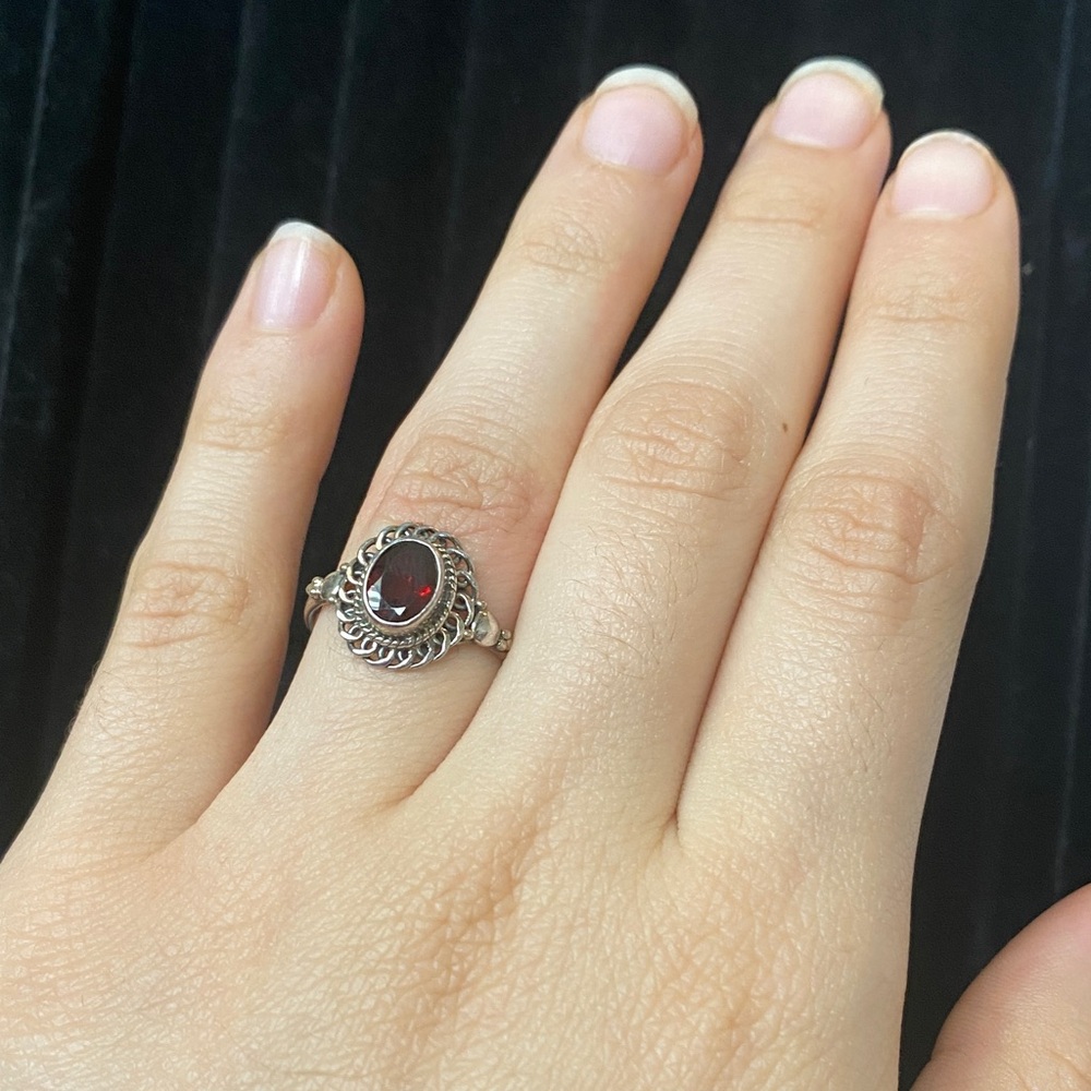 Gorgeous Garnet Sterling Silver Ring - Red Gemstone Size 8